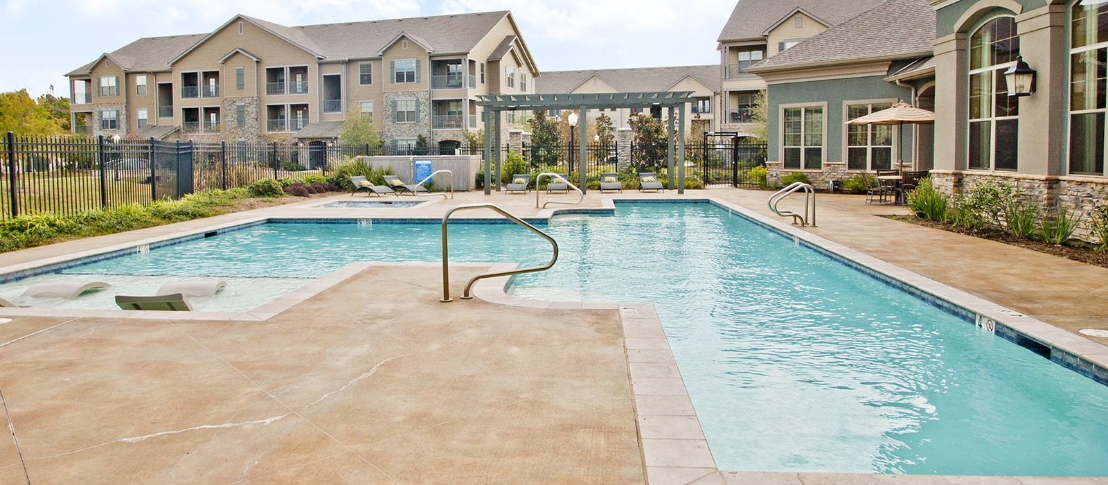 Brewster Commons at River Chase Apartments in Covington, LA 1, 2, 3