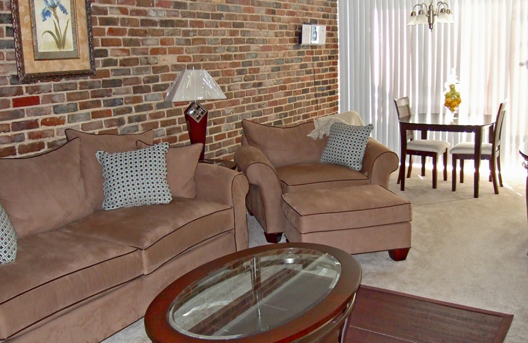Registry Apartments in Metairie, LA Studio, 1 & 2 Bedroom Apartments