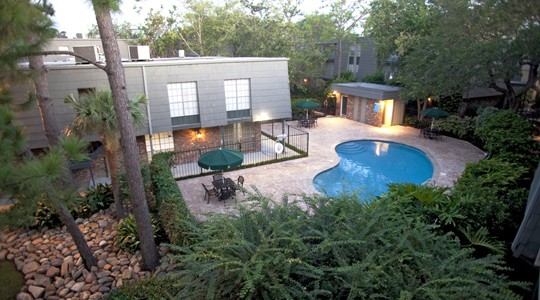 1st Lake Flowergate Pool Metairie