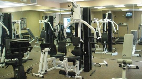 In addition to outstanding baton rouge apartments, Lake Towers offers a high-quality fitness center for residential use.