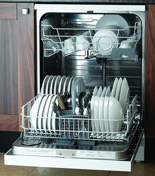 9 Ways to Survive With No Dishwasher in Your Apartment